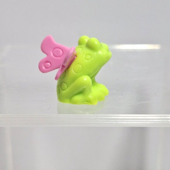 Barbie Fairytopia Frog Enchanted Meadows Figure  Pink Butterfly Wings - Picture 4 of 11